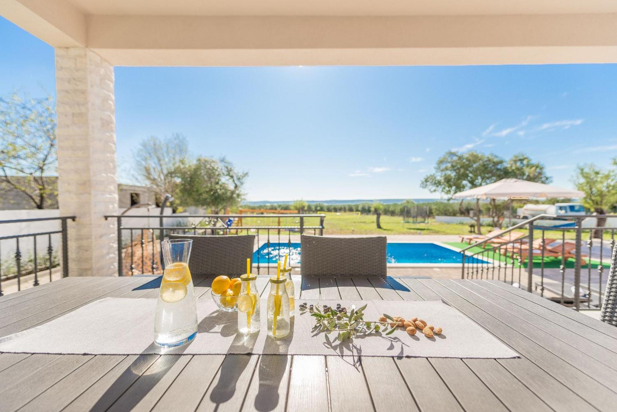 Villa Tara Zadarvillas Tinj Luaran gambar